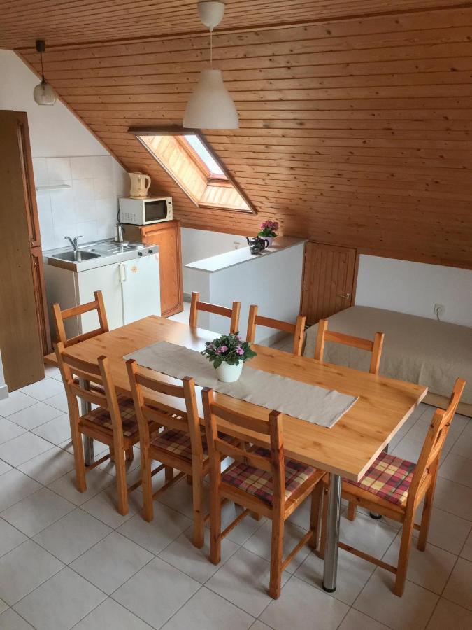 Baranya Apartman Ata Exterior photo